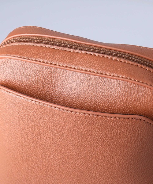 HONEYSUCKLE ROSE（ハニーサックルローズ）の「【HONEYSUCKLE ROSE】タッセルスクエアショルダー（ショルダーバッグ・レディース・ブラウン/ブルー/ブラック・ONE SIZE）」の13枚目の写真