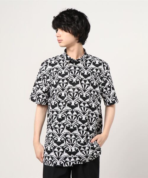 HUGO(ヒューゴ)の「オールオーバープリント リラックスフィット シャツ(シャツ/ブラウス・メンズ・ブラック・S/M/L/XL/XS)」の6枚目の写真