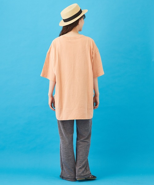 CUBE SUGAR（キューブシュガー）の「OE天竺 ピグメント染 ラウンドTシャツ（Tシャツ/カットソー・レディース・グレー/ベージュ/オレンジ/サックスブルー・M）」の15枚目の写真