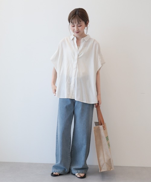 AMERICAN HOLIC（アメリカンホリック）の「ショルダータックボックスシャツ　＊●（シャツ/ブラウス・レディース・ブラック/ベージュ/オフホワイト/ベージュ系その他2/ブルー系その他6・M/L）」の19枚目の写真