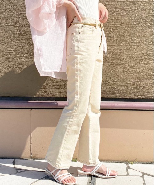 apres jour（アプレジュール）の「フレアーデニムパンツ【ZOZOTOWN限定アイテム】（デニムパンツ・レディース・ライトブルー/ダークブルー/オフホワイト・MEDIUM/SMALL/X-LARGE/LARGE）」の18枚目の写真