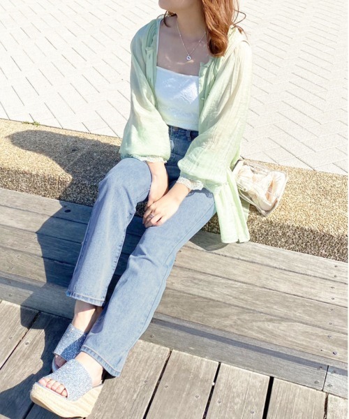 apres jour（アプレジュール）の「フレアーデニムパンツ【ZOZOTOWN限定アイテム】（デニムパンツ・レディース・ライトブルー/ダークブルー/オフホワイト・MEDIUM/SMALL/X-LARGE/LARGE）」の10枚目の写真