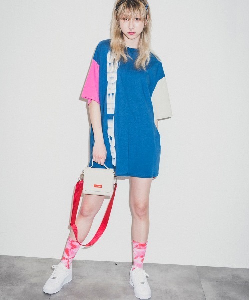 LOCAL HEROES（ローカルヒーローズ）の「BLUR COLORBLOCK T-SHIRT DRESS（Tシャツ/カットソー・レディース・ネイビー・L/XS/S/M）」の2枚目の写真