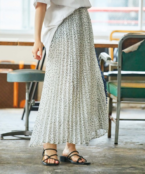 WEGO(ウィゴー)の「WEGO/【ZOZOTOWN&一部店限定】ベルト付きプリーツロングスカート(スカート・レディース・ブラック/アニマル/その他1/マルチ・FREE)」の22枚目の写真