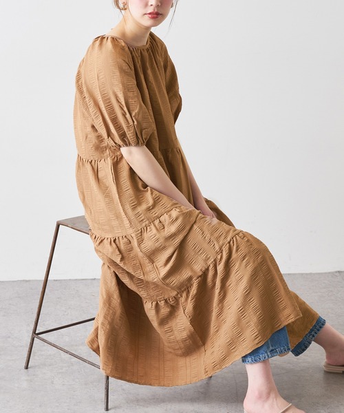 natural couture（ナチュラルクチュール）の「シャーリングティアードリラックスワンピース（ワンピース・レディース・ブラック/ベージュ/アイボリー/ミント/レッド系その他・FREE）」の15枚目の写真