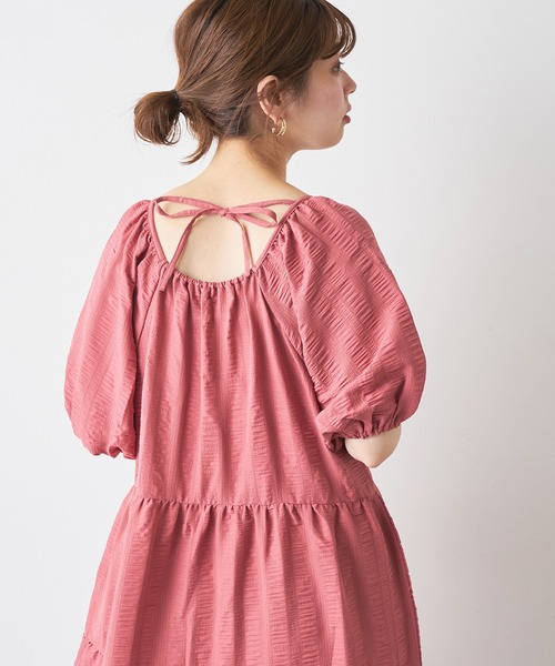 natural couture（ナチュラルクチュール）の「シャーリングティアードリラックスワンピース（ワンピース・レディース・ブラック/ベージュ/アイボリー/ミント/レッド系その他・FREE）」の22枚目の写真