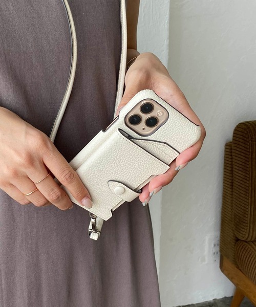 tov（トーヴ）の「【iphoneX/Xs/11pro対応】ミラーカード付スマホケース（スマホケース/カバー・レディース・ブラック/パープル/アイボリー/グレイッシュベージュ/キャメル/ベージュ/オレンジ/モカ・ONESIZE/FREE）」の22枚目の写真