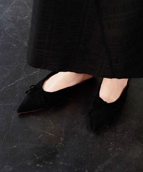 Pippichic(ピッピシック)の「PIPPICHIC Remy MULE(サンダル・レディース・ブラック/ライトベージュ・36/38)」の12枚目の写真