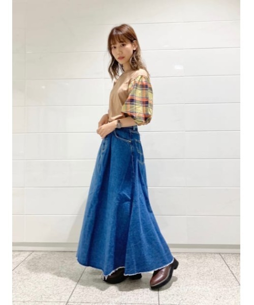 RODEO CROWNS WIDE BOWL（ロデオクラウンズワイドボウル）の「タックデニムマキシスカート（デニムスカート・レディース・ブルー系その他・X-SMALL/MEDIUM/SMALL）」の18枚目の写真