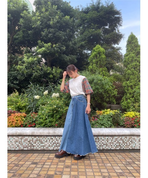 RODEO CROWNS WIDE BOWL（ロデオクラウンズワイドボウル）の「タックデニムマキシスカート（デニムスカート・レディース・ブルー系その他・X-SMALL/MEDIUM/SMALL）」の17枚目の写真