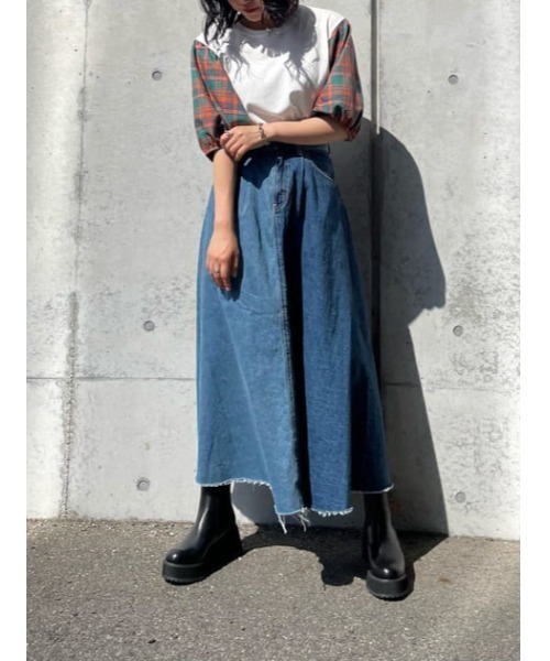 RODEO CROWNS WIDE BOWL（ロデオクラウンズワイドボウル）の「タックデニムマキシスカート（デニムスカート・レディース・ブルー系その他・X-SMALL/MEDIUM/SMALL）」の15枚目の写真