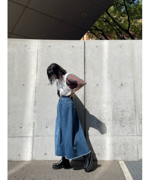 RODEO CROWNS WIDE BOWL（ロデオクラウンズワイドボウル）の「タックデニムマキシスカート（デニムスカート・レディース・ブルー系その他・X-SMALL/MEDIUM/SMALL）」の14枚目の写真