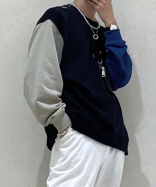 ８(eight)（エイト）の「引き揃えクルーネックスウェット（スウェット・メンズ・チャコールグレー/ブラック/ネイビー/オフホワイト/グリーン/ヘザーグレー/ブラック系その他/グレー系その他/グレイッシュベージュ/ホワイト系その他2/ブルー・MEDIUM/LARGE）」の5枚目の写真