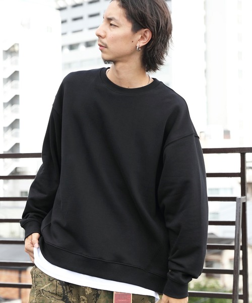 ８(eight)（エイト）の「引き揃えクルーネックスウェット（スウェット・メンズ・チャコールグレー/ブラック/ネイビー/オフホワイト/グリーン/ヘザーグレー/ブラック系その他/グレー系その他/グレイッシュベージュ/ホワイト系その他2/ブルー・MEDIUM/LARGE）」の4枚目の写真