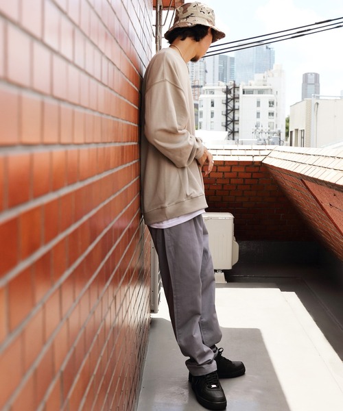 ８(eight)（エイト）の「引き揃えクルーネックスウェット（スウェット・メンズ・チャコールグレー/ブラック/ネイビー/オフホワイト/グリーン/ヘザーグレー/ブラック系その他/グレー系その他/グレイッシュベージュ/ホワイト系その他2/ブルー・MEDIUM/LARGE）」の20枚目の写真