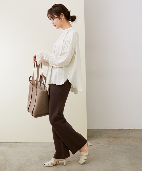 ROPE'（ロペ）の「カッセンサテンピンタックスリーブブラウス（シャツ/ブラウス・レディース・ホワイト/ブラウン系その他/ダークパープル・38）」の7枚目の写真