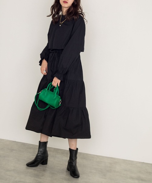 w closet(ダブルクローゼット)の「【新色追加】ティアードワンピース(ワンピース・レディース・チャコールグレー/ブラック/カーキ/オレンジ/グリーン系その他/モカ/オフホワイト/グリーン/ライトグリーン・FREE)」の2枚目の写真