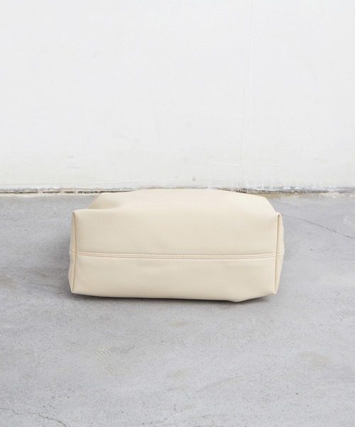 EFOLE（エフォル）の「ギャザーハンドル バッグ（ハンドバッグ・レディース・ブラック/オフホワイト・FREE）」の9枚目の写真