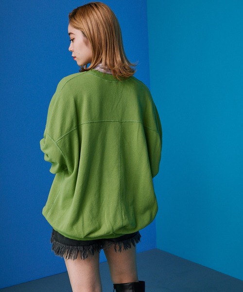 byYOUANCE（バイユアンス）の「アウトリンキングカラースウェット（スウェット・レディース・ブルー/オレンジ/パープル/グリーン/ピンク/グリーン系その他・FREE）」の12枚目の写真