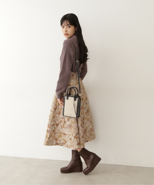 JILL by JILL STUART(ジルバイジルスチュアート)の「◇≪Come Back Icon≫バーチカルポシェット2022(ショルダーバッグ・レディース・ベージュ/ブラック系その他/ブラウン系その他・FREE)」の5枚目の写真