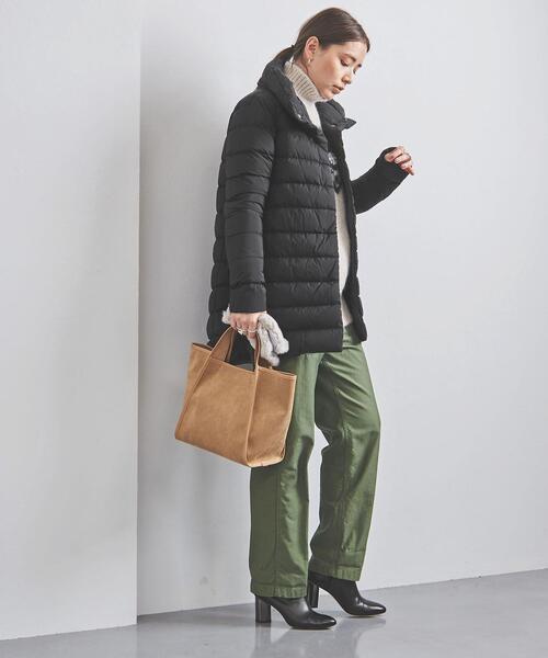 HERNOダウンコート スタンドカラー ベージュ　42サイズ ヘルノ HERNO HERNO ダウンコート PI001519D 12017Z フード付き （1985