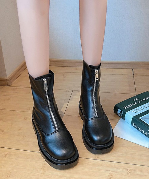 ANOTHER S（アナザーエス）の「フロントジッパートラックソールショート丈ブーツ（ブーツ・レディース・ブラック/アイボリー・38/39/37）」の4枚目の写真