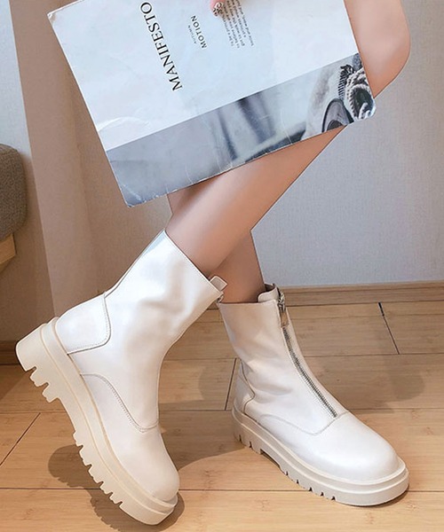 ANOTHER S（アナザーエス）の「フロントジッパートラックソールショート丈ブーツ（ブーツ・レディース・ブラック/アイボリー・38/39/37）」の6枚目の写真