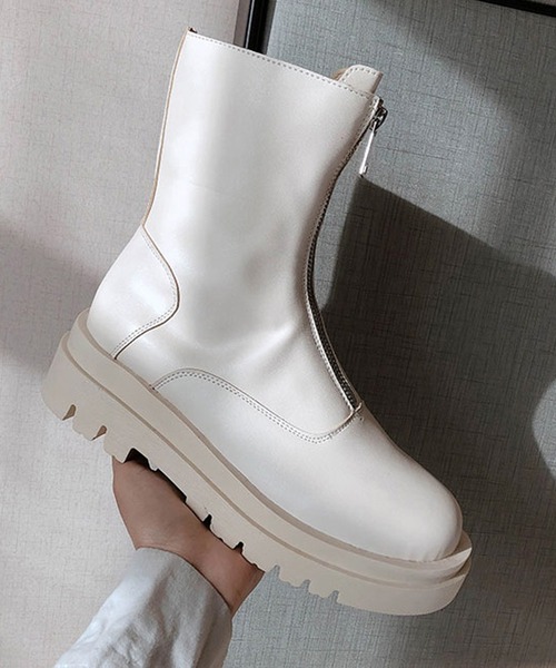 ANOTHER S（アナザーエス）の「フロントジッパートラックソールショート丈ブーツ（ブーツ・レディース・ブラック/アイボリー・38/39/37）」の7枚目の写真