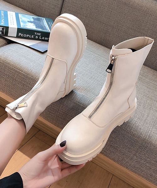 ANOTHER S（アナザーエス）の「フロントジッパートラックソールショート丈ブーツ（ブーツ・レディース・ブラック/アイボリー・38/39/37）」の9枚目の写真