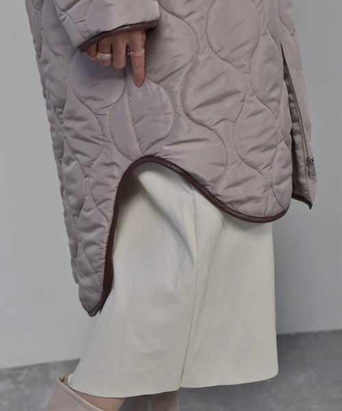 Kari & lili（カウリアンドリィリィ）の「ボアコンビキルトコート（ノーカラーコート・レディース・ブラック/ベージュ・FREE）」の17枚目の写真