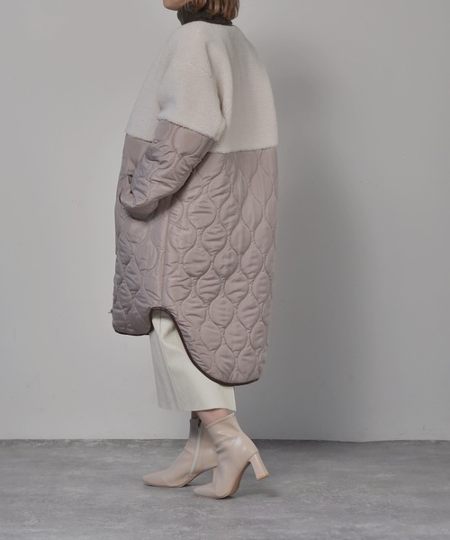 Kari & lili（カウリアンドリィリィ）の「ボアコンビキルトコート（ノーカラーコート・レディース・ブラック/ベージュ・FREE）」の15枚目の写真