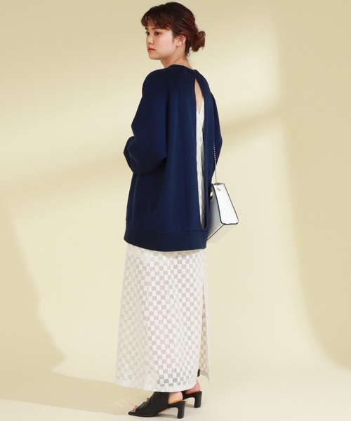 Ray BEAMS(レイビームス)の「PENNEY'S × Ray BEAMS / 別注 バックオープン スウェット(スウェット・レディース・ネイビー/オフホワイト・ONE SIZE)」の15枚目の写真