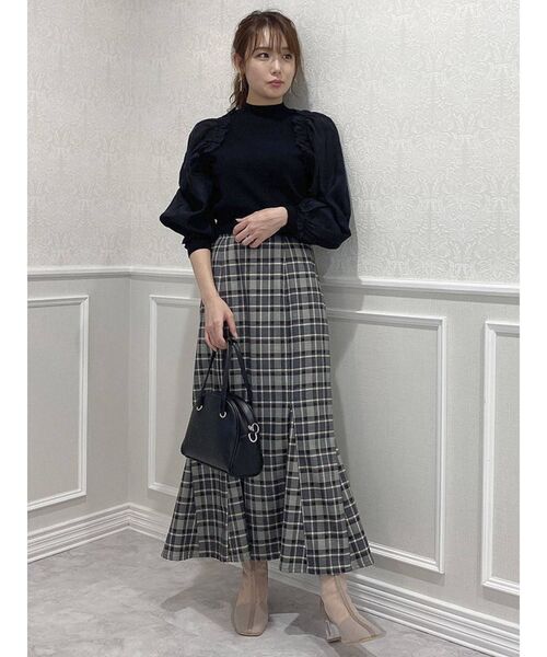 dazzlin（ダズリン）の「異素材ギャザーフリルニットトップス（ニット/セーター・レディース・ブラック/パープル/オフホワイト/グリーン・FREE）」の21枚目の写真