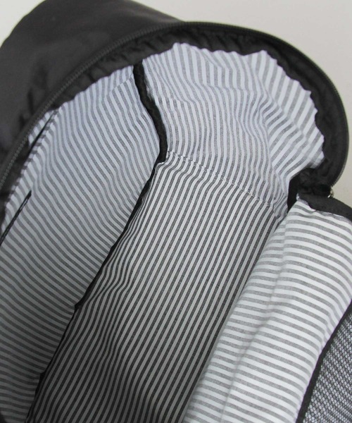 moz（モズ）の「moz / モズ / シワ加工ナイロン / DAILYシリーズ / バックパック / リュック / 大きめ / 大容量 / ZZNL-06（バックパック/リュック・レディース・ブラック・FREE）」の10枚目の写真