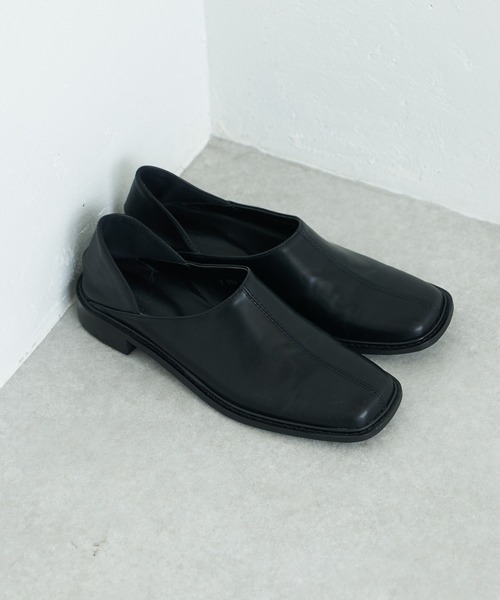 Lui's(ルイス)の「センターステッチ2WAYシューズ(パンプス・レディース・ブラック・23.5cm/24.5cm)」の1枚目の写真