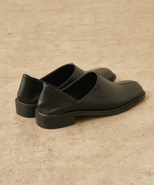 Lui's(ルイス)の「センターステッチ2WAYシューズ(パンプス・レディース・ブラック・23.5cm/24.5cm)」の5枚目の写真