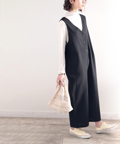 classicalelf（クラシカルエルフ）の「リネンブレンドイージーオールインワン（サロペット/オーバーオール・レディース・チャコールグレー/ブラック/グレイッシュベージュ・MEDIUM/X-LARGE/SMALL/LARGE）」の4枚目の写真