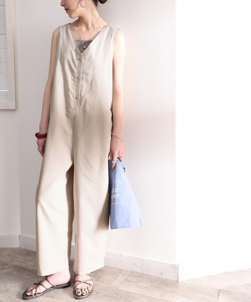 classicalelf（クラシカルエルフ）の「リネンブレンドイージーオールインワン（サロペット/オーバーオール・レディース・チャコールグレー/ブラック/グレイッシュベージュ・MEDIUM/X-LARGE/SMALL/LARGE）」の10枚目の写真