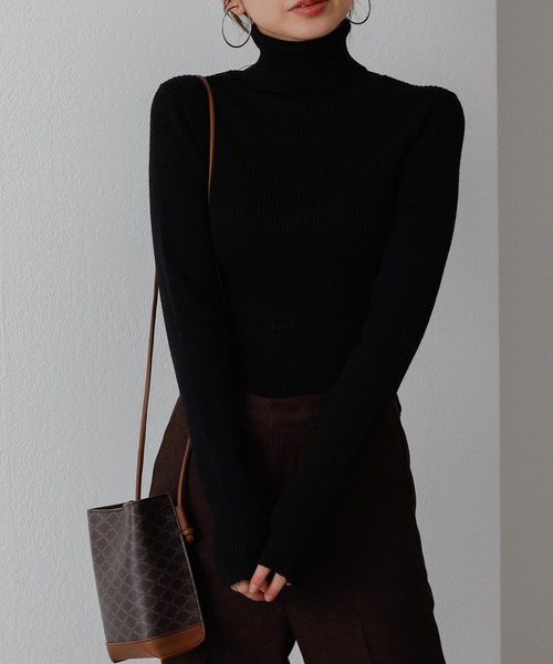 COLONY 2139（コロニートゥーワンスリーナイン）の「ウォッシャブルニット(リブタートル)（ニット/セーター・レディース・チャコールグレー/ブラック/ベージュ/グリーン・FREE）」の5枚目の写真