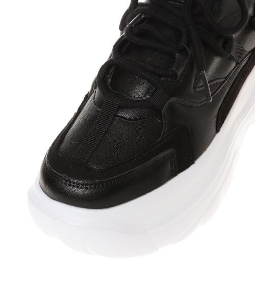 INGNI(イング)の「配色ボリュームソールスニーカー(スニーカー・レディース・ホワイト×グレー/ブラック×ホワイト・M/L)」の7枚目の写真