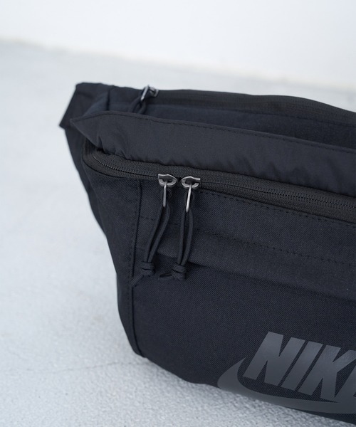 NIKE（ナイキ）の「【NIKE/ナイキ】Tech Hip Pack（ボディバッグ/ウエストポーチ・レディース・ブラック/ホワイト系その他・FREE）」の13枚目の写真
