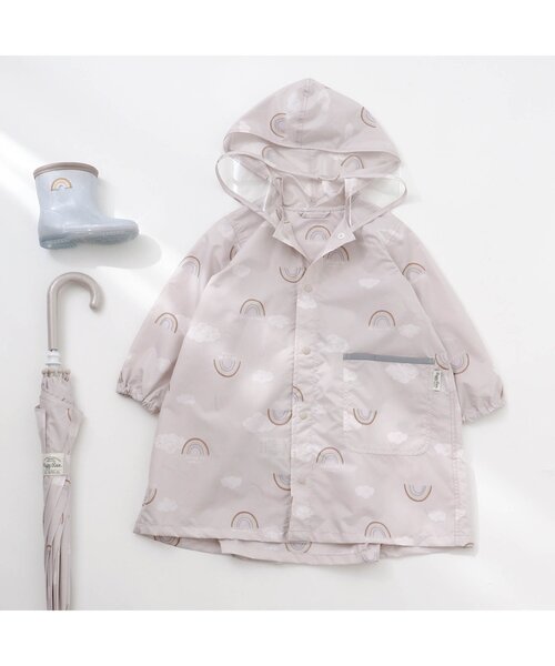 apres les cours（アプレレクール）の「BOY'Sランドコート(くまモチーフ柄・虹柄)（レインコート/ポンチョ・キッズ・ベージュ/アイボリー・110/120/130/100）」の4枚目の写真