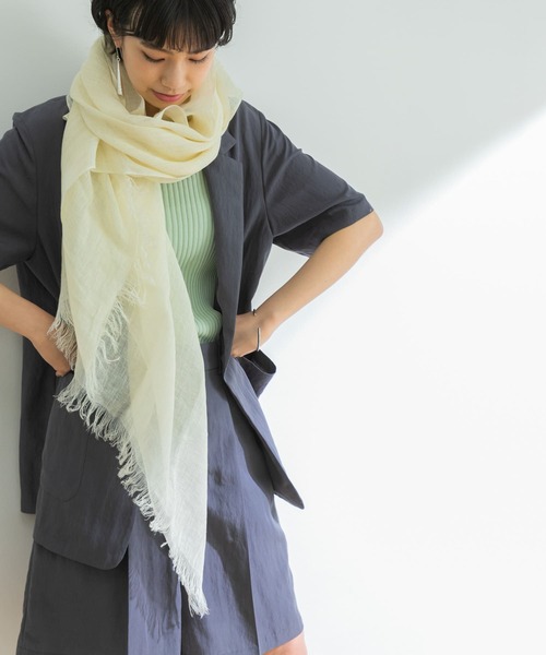 URBAN RESEARCH(アーバンリサーチ)の「ボリュームリネンストール(ストール/ショール・レディース・アイボリー/ダークブラウン/インディゴブルー/ピンク・FREE)」の13枚目の写真