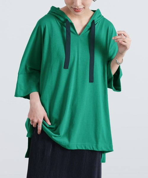 n'OrLABEL（ノアールレーベル）の「『ゆるラフキーネックパーカー』（Tシャツ/カットソー・レディース・ブルー/ラベンダー/レッド/オフホワイト/モカ/ブラック/グリーン/グレー・FREE）」の5枚目の写真