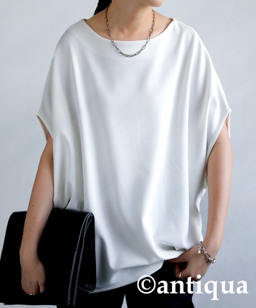 antiqua(アンティカ)の「変形ボートネックトップス(Tシャツ/カットソー・レディース・ダークカーキ/ブラック/パープル/オフホワイト・FREE)」の2枚目の写真