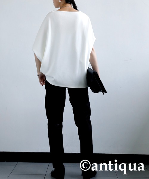 antiqua(アンティカ)の「変形ボートネックトップス(Tシャツ/カットソー・レディース・ダークカーキ/ブラック/パープル/オフホワイト・FREE)」の8枚目の写真
