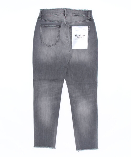 Healthy denim（ヘルシーデニム）の「Healthy DENIM/裾カットオフテーパードデニム（デニムパンツ・レディース・グレー・25/24/23）」の2枚目の写真