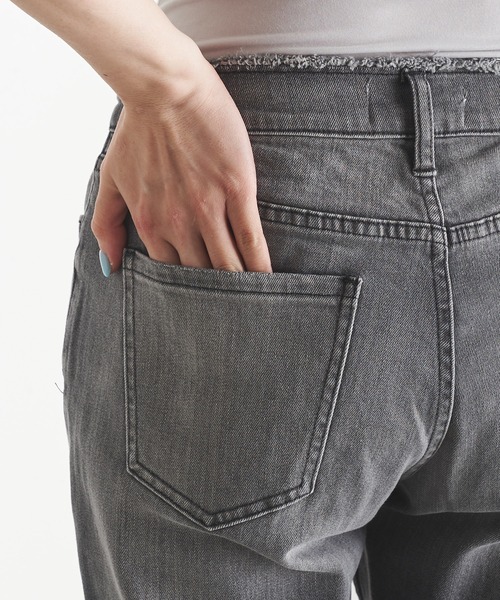Healthy denim（ヘルシーデニム）の「Healthy DENIM/裾カットオフテーパードデニム（デニムパンツ・レディース・グレー・25/24/23）」の21枚目の写真