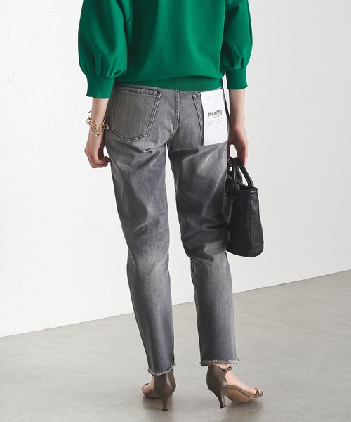Healthy denim（ヘルシーデニム）の「Healthy DENIM/裾カットオフテーパードデニム（デニムパンツ・レディース・グレー・25/24/23）」の12枚目の写真
