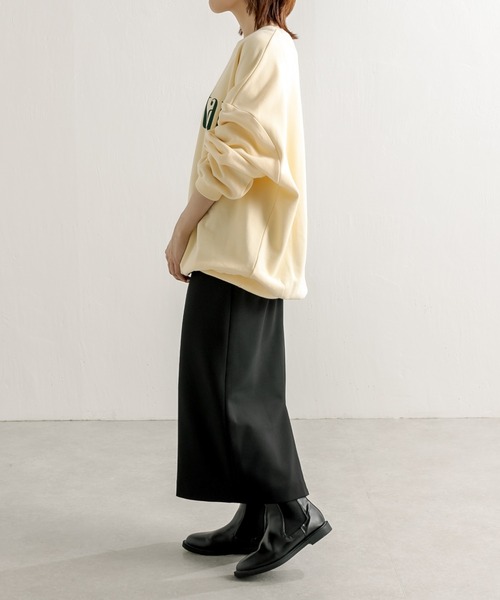 COLLAGE GALLARDAGALANTE(コラージュガリャルダガランテ)の「【OT】前後2WAY/オーバーサイズロゴスウェット(スウェット・レディース・チャコールグレー/グリーン/アイボリー・FREE)」の7枚目の写真